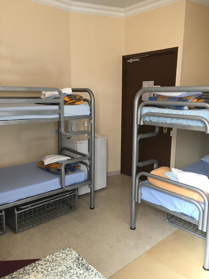 Antares Hostel Nice Bagian luar foto