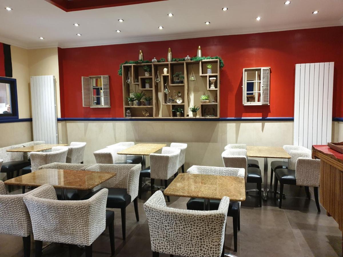Antares Hostel Nice Bagian luar foto